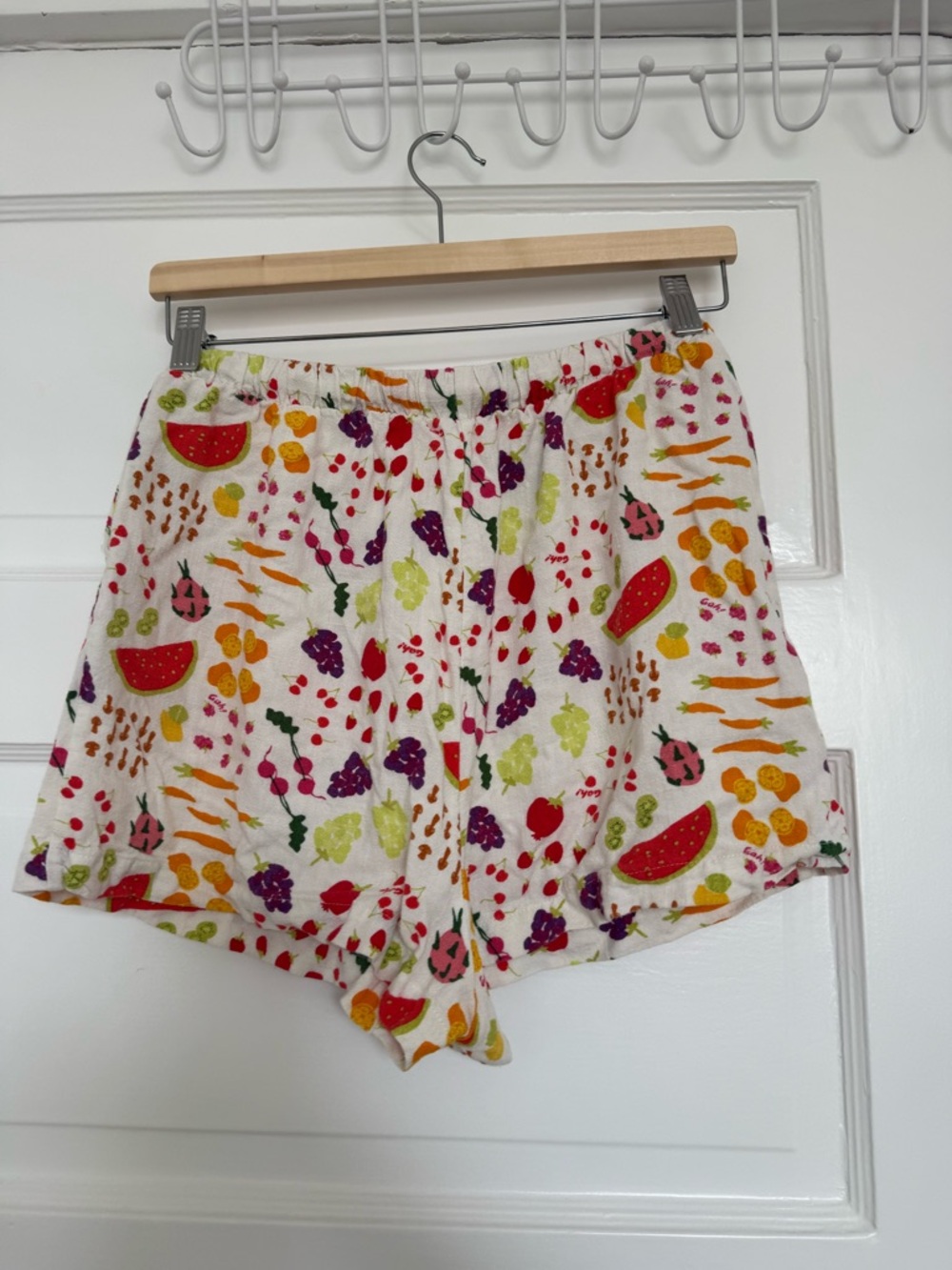 Lisa Says Gah Fruit Print Shorts - Picture 3 of 4